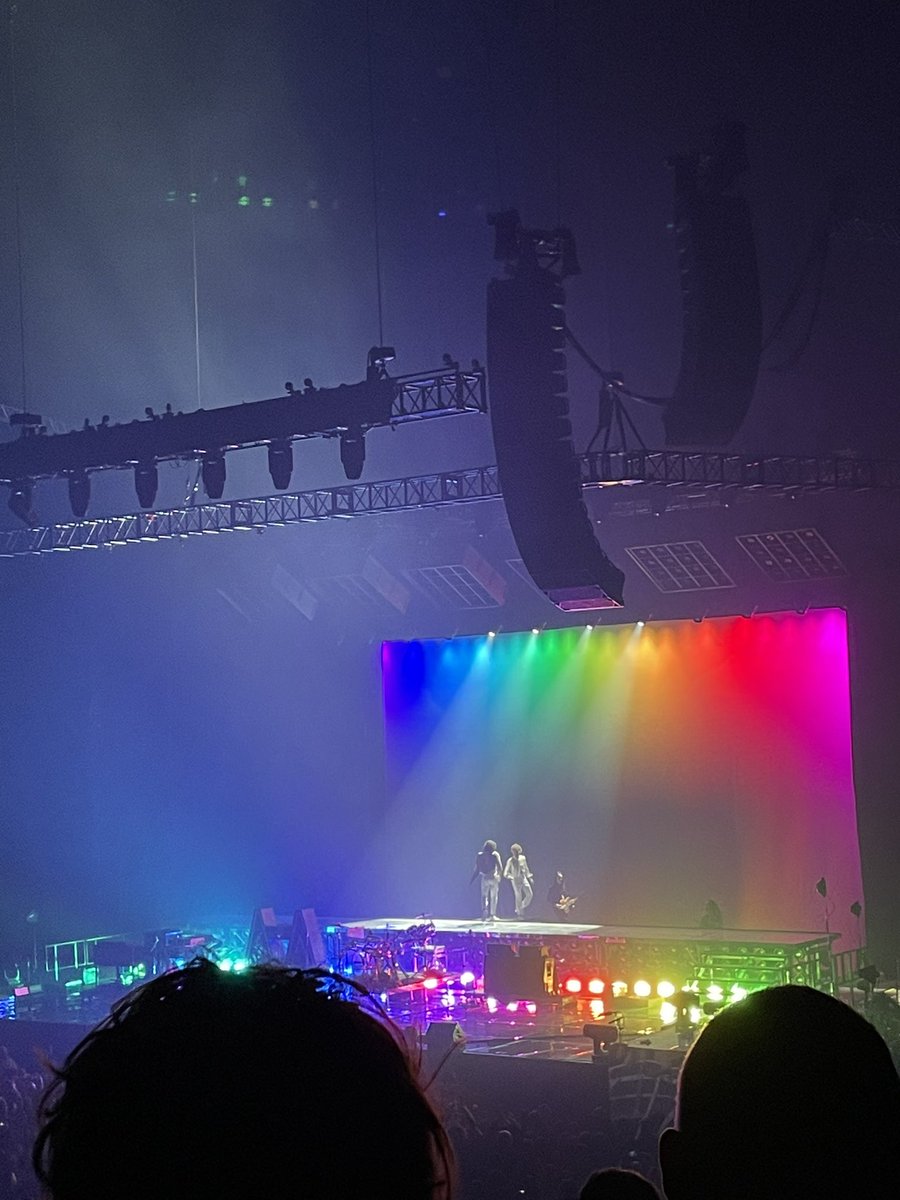 BethanyFoden's tweet image. I think this was my 10th time seeing gvf live and I’m so proud! Seeing then play in small venues to arenas now with pyro and fire is amazing! 🥲🥹🥰👏🏻 I can’t wait for Glasgow tonight 🥳 #starcatcher #starcatchermanchester #starcatcherworldtour