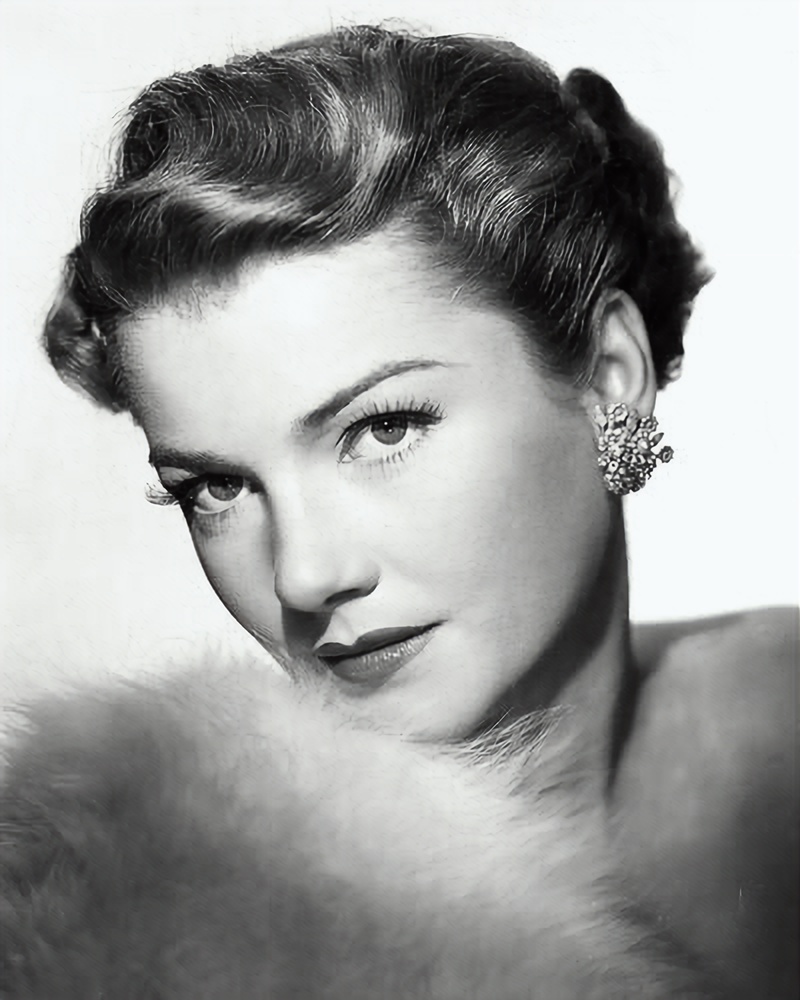 XmxHowes's tweet photo. Anne Baxter 1949 for sale here https://t.co/Bki7ePRMcK #moviestar #Acrtess #filmstar #BlackandwhitePortrait #homedecor #wallart #giftideas https://t.co/8WMUz3yy7V