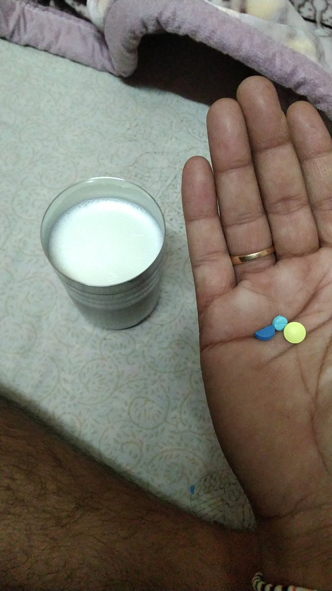 RavindraOnTwitt's tweet photo. आजकल तो जीवन दवाईयों पर चल रहा है...
#PositiveFeeling 😊
लेकिन प्रभु का नाम सब रोगों की दवाई है।
आप भी जरूर लीजिए। https://t.co/NzE0xJJSH8
