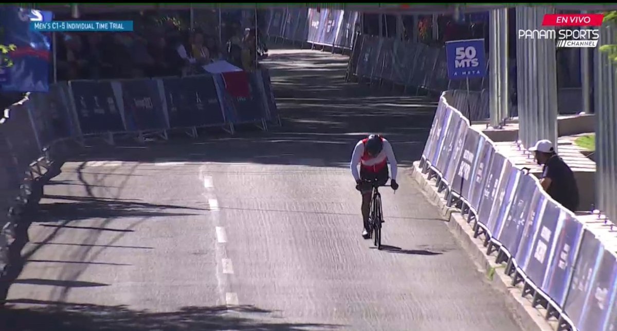 Elsinpata's tweet photo. Juegos Para-panamericanos Santiago 2023.

Israel Hilario, 5º puesto en la Contrarreloj  esta con los mejores ciclistas paralímpicos del continente 

Se llevo a cabo, Isla de Maipo con un recorrido de 21.6. kilómetros, medalla de Oro  Canadá, Plata Brasil y Bronce  Canadá. https://t.co/f2ntnPBKc0
