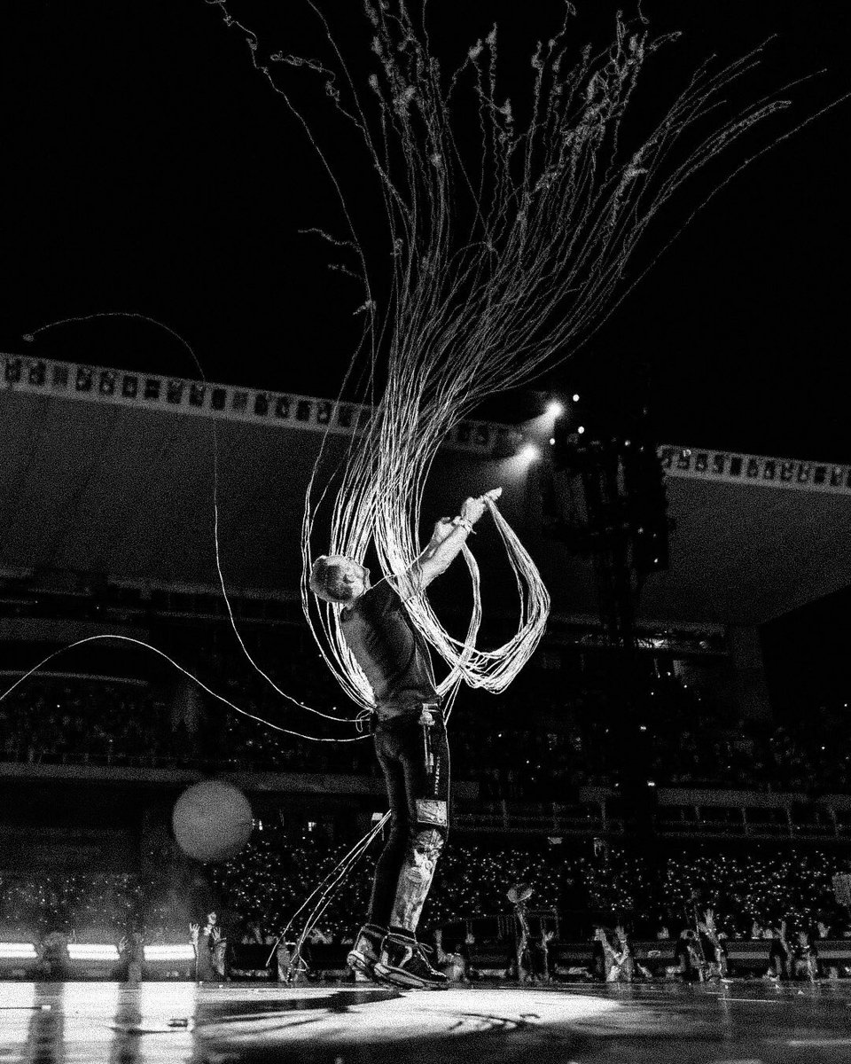 xdidiandrax's tweet photo. expect all these songs in Coldplay Kuala Lumpur setlist

Higher Power
Adventure Of A Lifetime
Paradise
The Scientist
Viva La Vida
Hymn For The Weekend
In My Place
Yellow
Clocks
Something Just Like This
My Universe
A Sky Full Of Stars
Sparks
Fix You
Biutyful

#COLDPLAYinKL #MOTSWT https://t.co/BcLyfUhP94