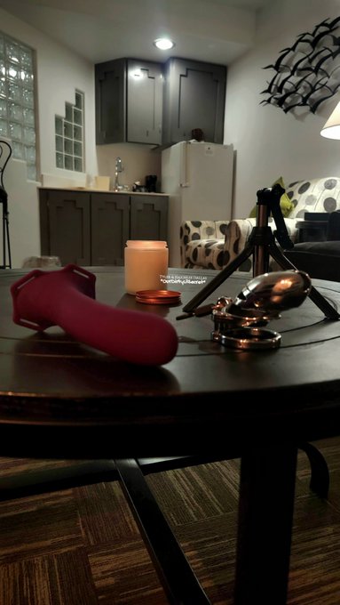 Our idea of date night.... https://t.co/h0bm3EBmOM<a href="/tag/femdom"class="tags"><span>#femdom</span></a><a href="/tag/strapon"class="tags"><span>#strapon</span></a><a href="/tag/domwife"class="tags"><span>#domwife</span></a><a href="/tag/peggingwife"class="tags"><span>#peggingwife</span></a>