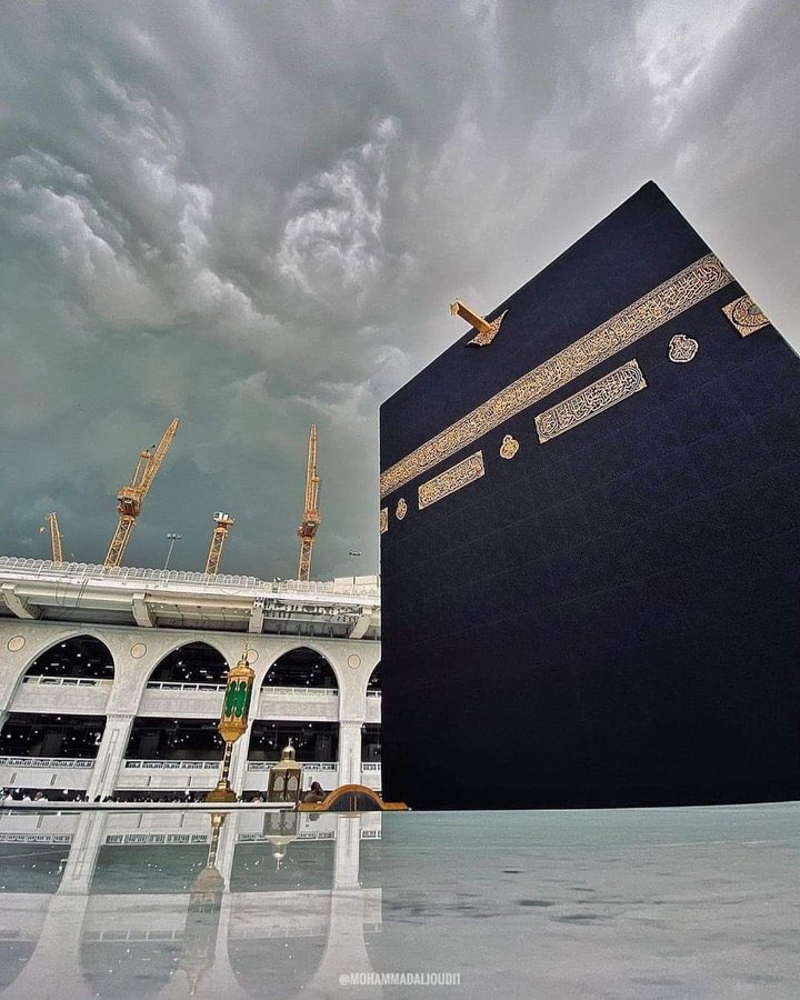 HolyMakkah01's tweet photo. لَا حَوْلَ وَلَا قُوَّةَ إِلَّا بِاللَّهِ الْعَزِيزِ الْحَكِيمِ https://t.co/URn3dgHYn0