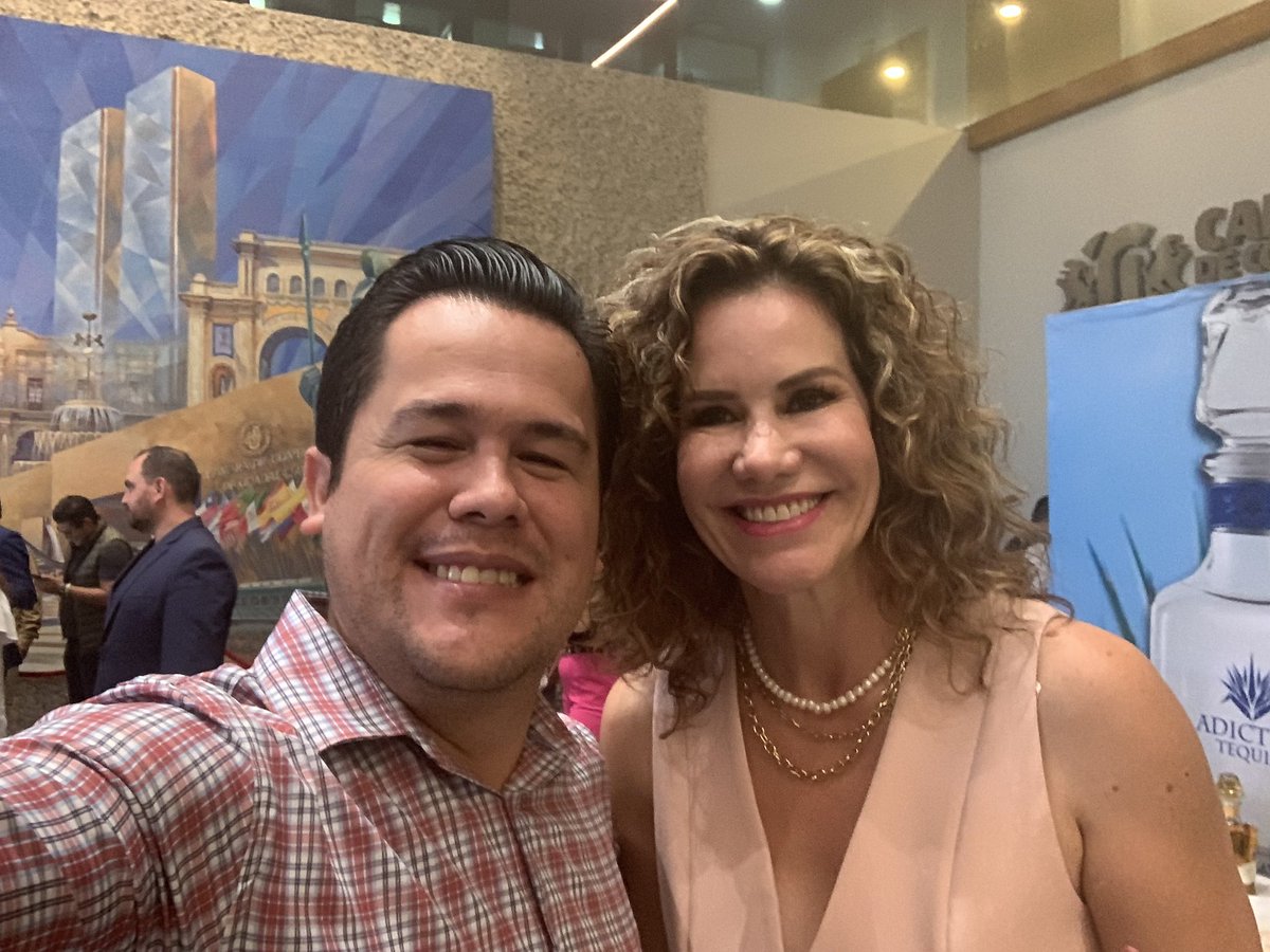 Hoy es cumple de la regidora más cool de Guadalajara <a href="/PatriciaC_GDL/">Patricia Campos Alfaro</a>  feliz cumpleeeeeeee