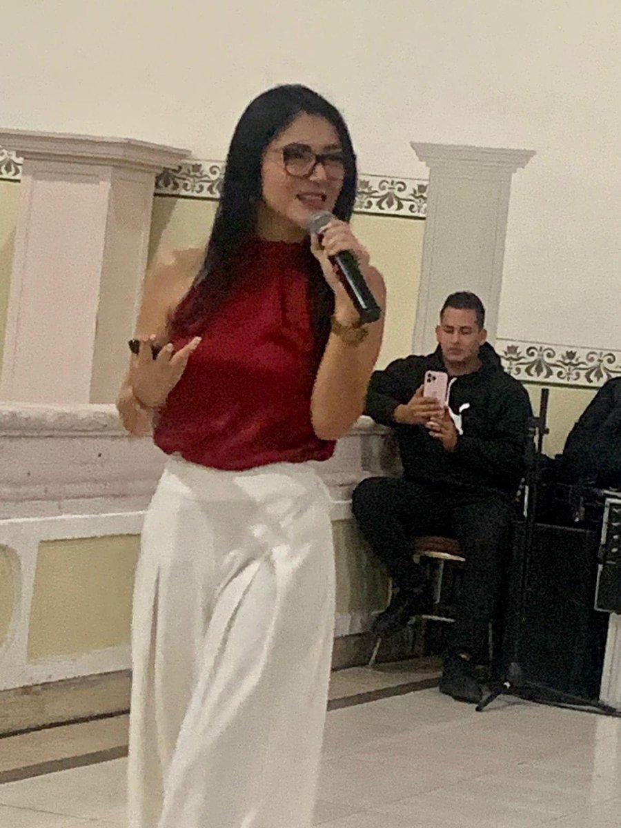 MEMAC_AGS's tweet photo. Felicitamos a Nuestra Socia la Dra Catia Ponce    Por haber sido Ponente del , XV Congreso Estatal de Pediatría 👶📚 👧16 al 18 Noviembre que se celebra en el Hotel Andrea, Sede en Aguascalientes ,  👩🏻‍⚕️⚕️🦷🤩
Clinikids Aguascalientes Clinikids Morelia https://t.co/HAaBp4w9JS