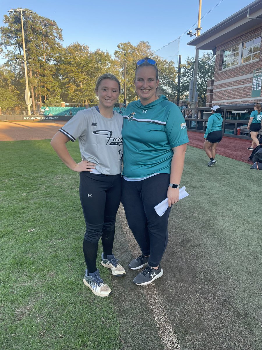 Emma Mayes tweet media