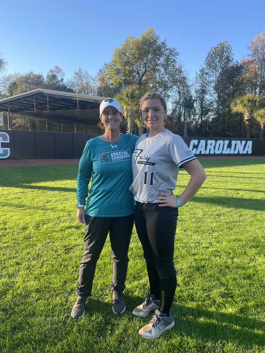 Emma Mayes tweet media