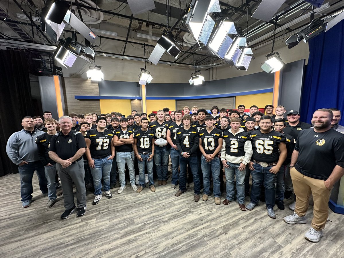 ZachFoxSports1's tweet photo. Let’s go! Huge congratulations to the Seminole Indians, the End Zone Team of the Week! 

Winning Area on a last second field goal! Great win, you can catch the interview tonight on KCBD Sports Xtra after the game @SHSIndianFB @SeminoleISD https://t.co/s2RiNXS60Z