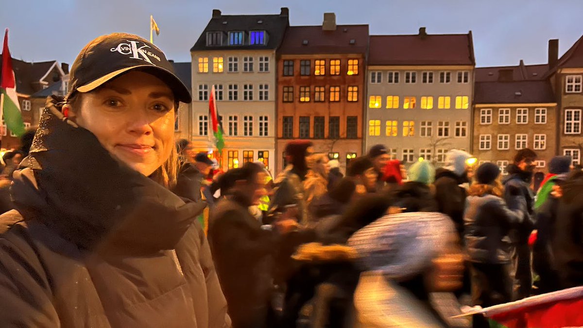 tv2newsdk's tweet photo. Stor demonstration i København: - Den almene dansker er imod folkedrab og for Palæstina https://t.co/XETRoOn6AS https://t.co/75qERGnV7u