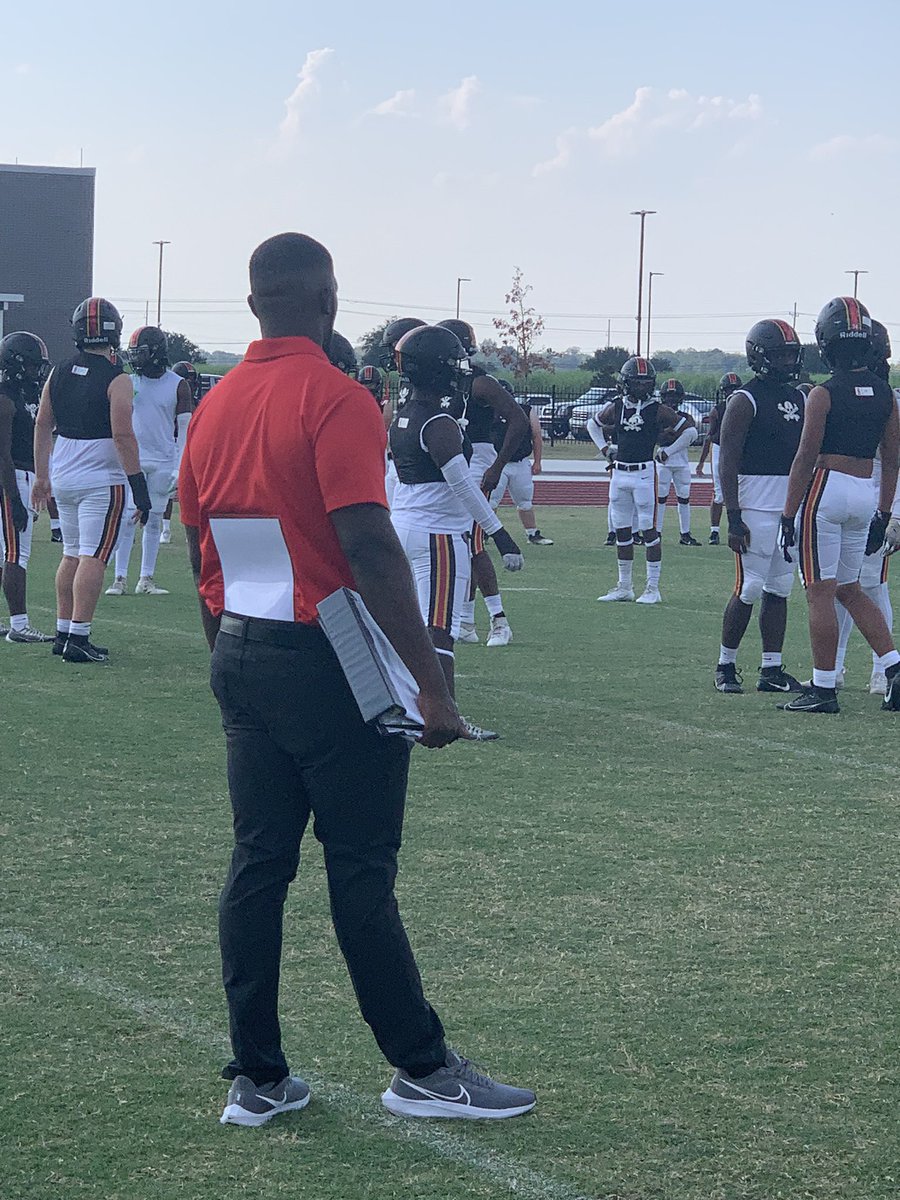 Coach DeAndre Williams tweet media