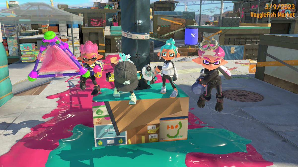 PuckerUpSpl's tweet photo. If you hadn’t heard already, we went 4-2 in Ladder Ink! Both of our sets lost being VS Royal Succulenta 1-2. We’re onto your TC Hagglefish strats..! Our amazing roster of Angomi, Karma and Lumi and their lacklustre captain are the team to watch out for!

Old pic w/ NEW tryout..! https://t.co/SeZrxYH7lH