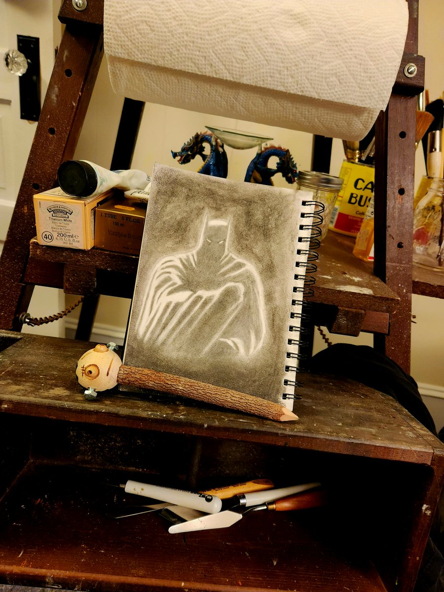 jbkustomkickz's tweet photo. Here we go! 🤞🏼🎨🤞🏼
#jbkustomkickz #art #fanart #firstpainting #artwork #NewBeginnings #sundayvibes #Batman #dccomics https://t.co/X7o7PHzr08