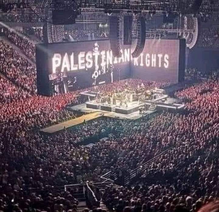 Fartou57's tweet photo. Roger Water (ex Pink Floyd) affiche complet pour la Palestine en Amérique du Sud !!! https://t.co/9m7KMgFheI