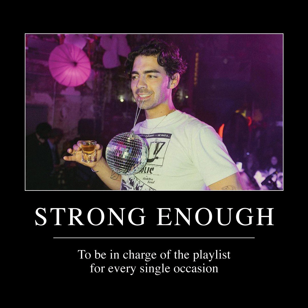 jonasbrothers's tweet photo. Strong Enough to… 👀💪 https://t.co/LzWwNmlrlJ