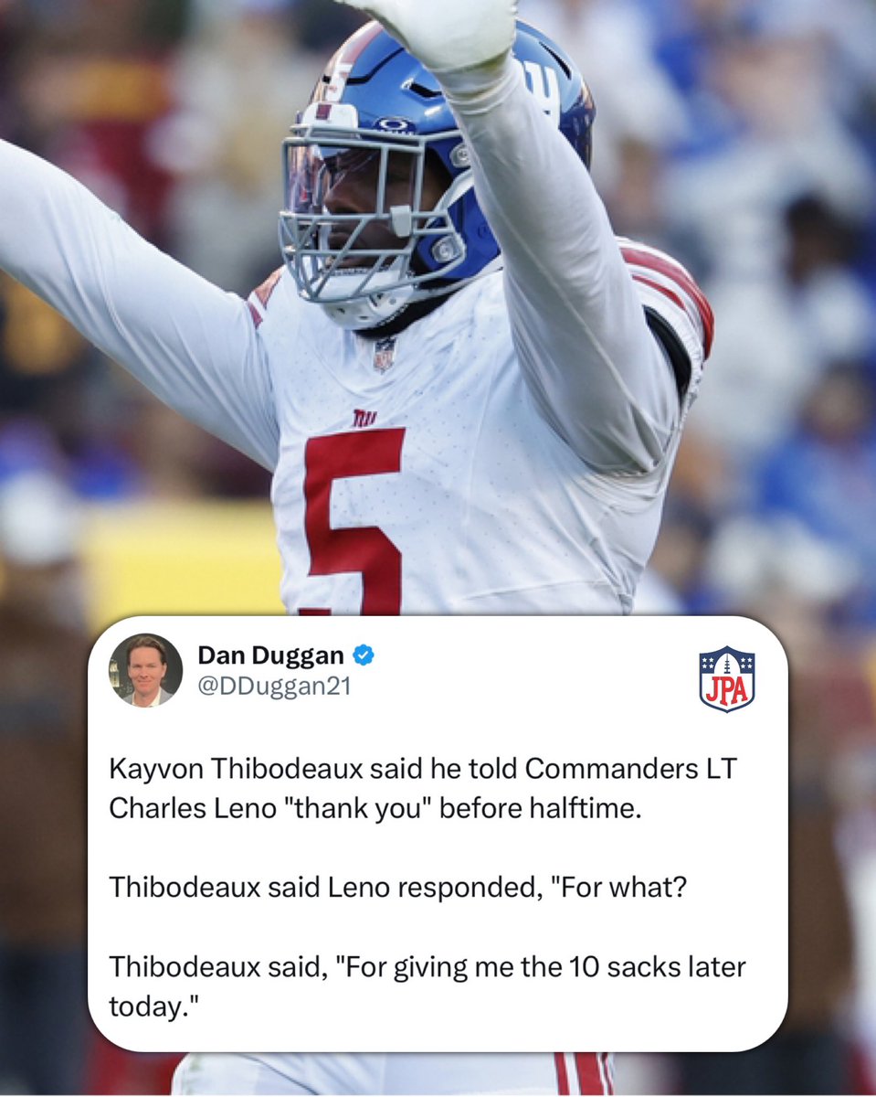 jasrifootball's tweet photo. Kayvon Thibodeaux is a savage for this 💀 https://t.co/mrRCcm0aBi