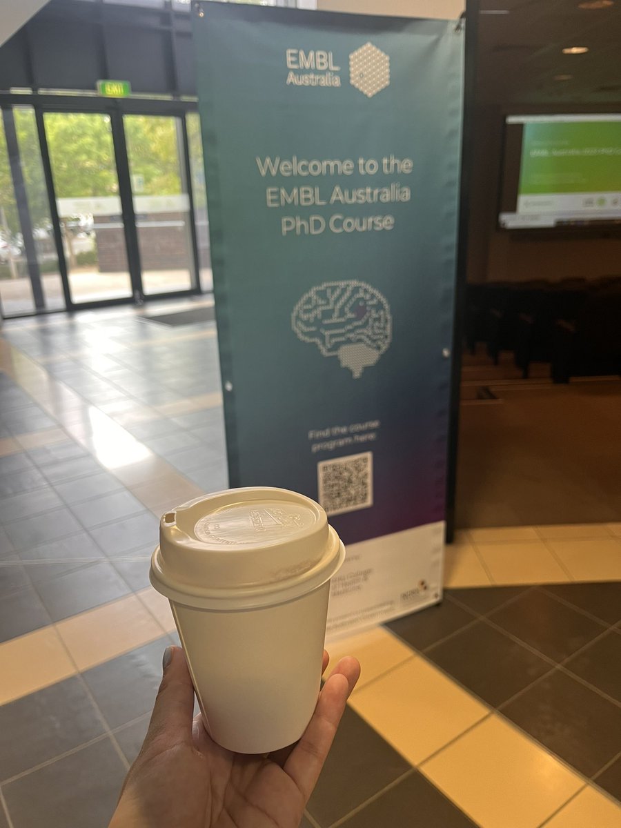 Morning from Canberra!👋🏻 <a href="/ellietymok/">Ellie Mok</a>  here taking over for the next 2 days at the <a href="/EMBLAustralia/">EMBL Australia</a> PhD course Looking forward to meet the others 🥳 #EMBLPhD #phd