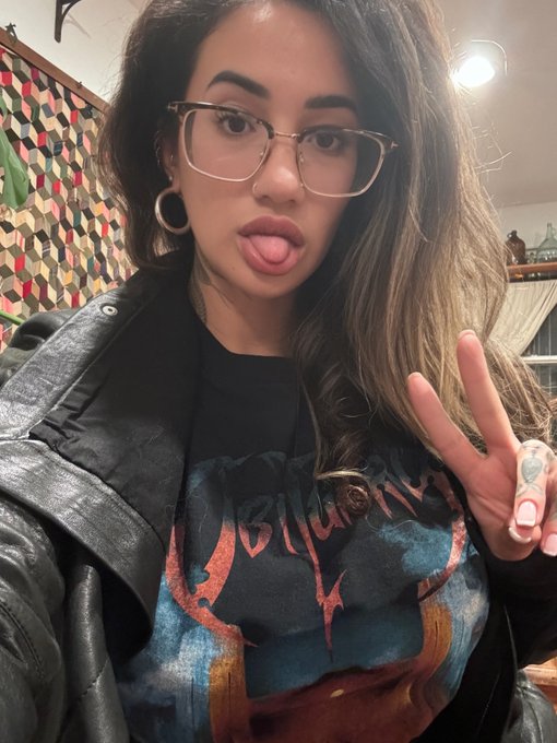 2 pic. In my civies https://t.co/fnpUBA405b