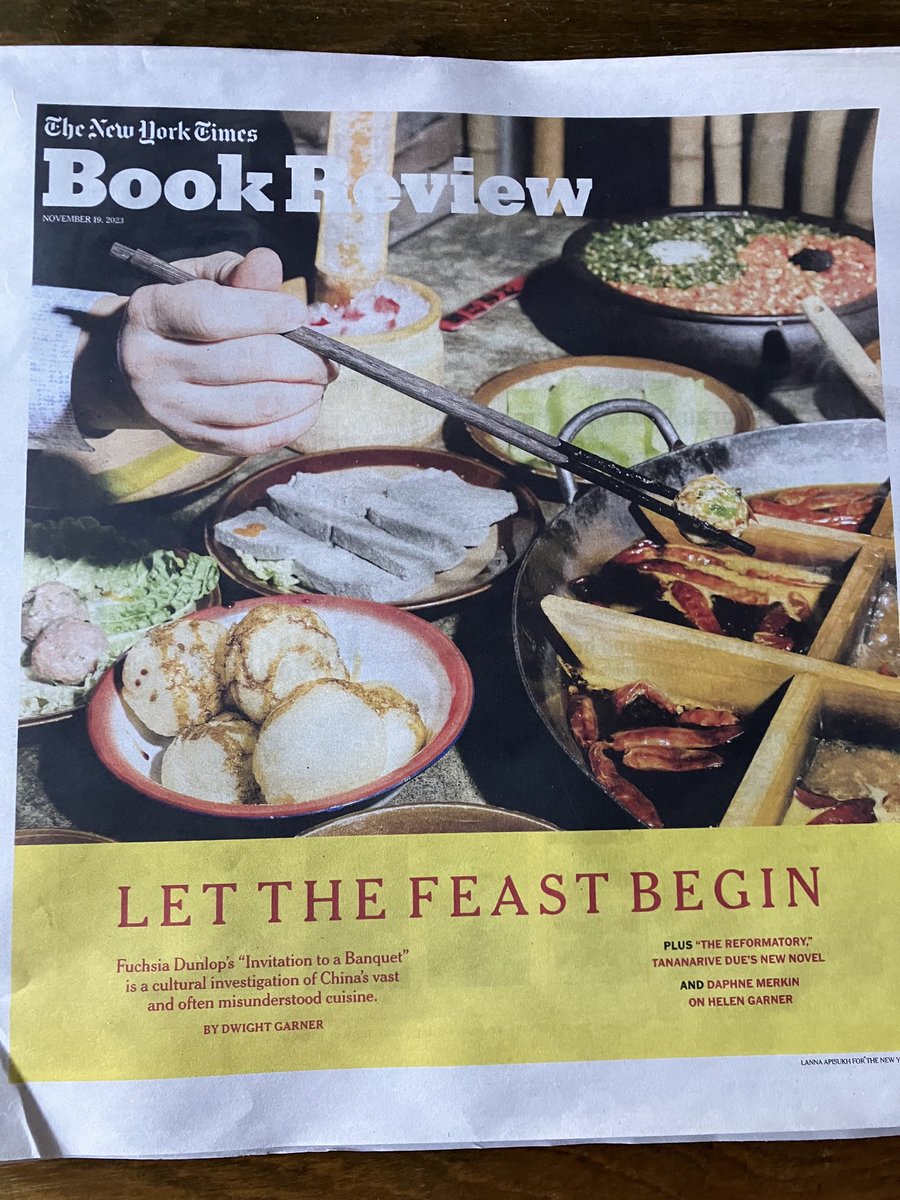 Huge congratulations to you ⁦<a href="/fuchsiadunlop/">Fuchsia Dunlop</a>⁩. Invitation To A Banquet made the front page of the NYT Book Review! An honor exceedingly well deserved!

(A tip of the hat to your publicist as well. 😀)