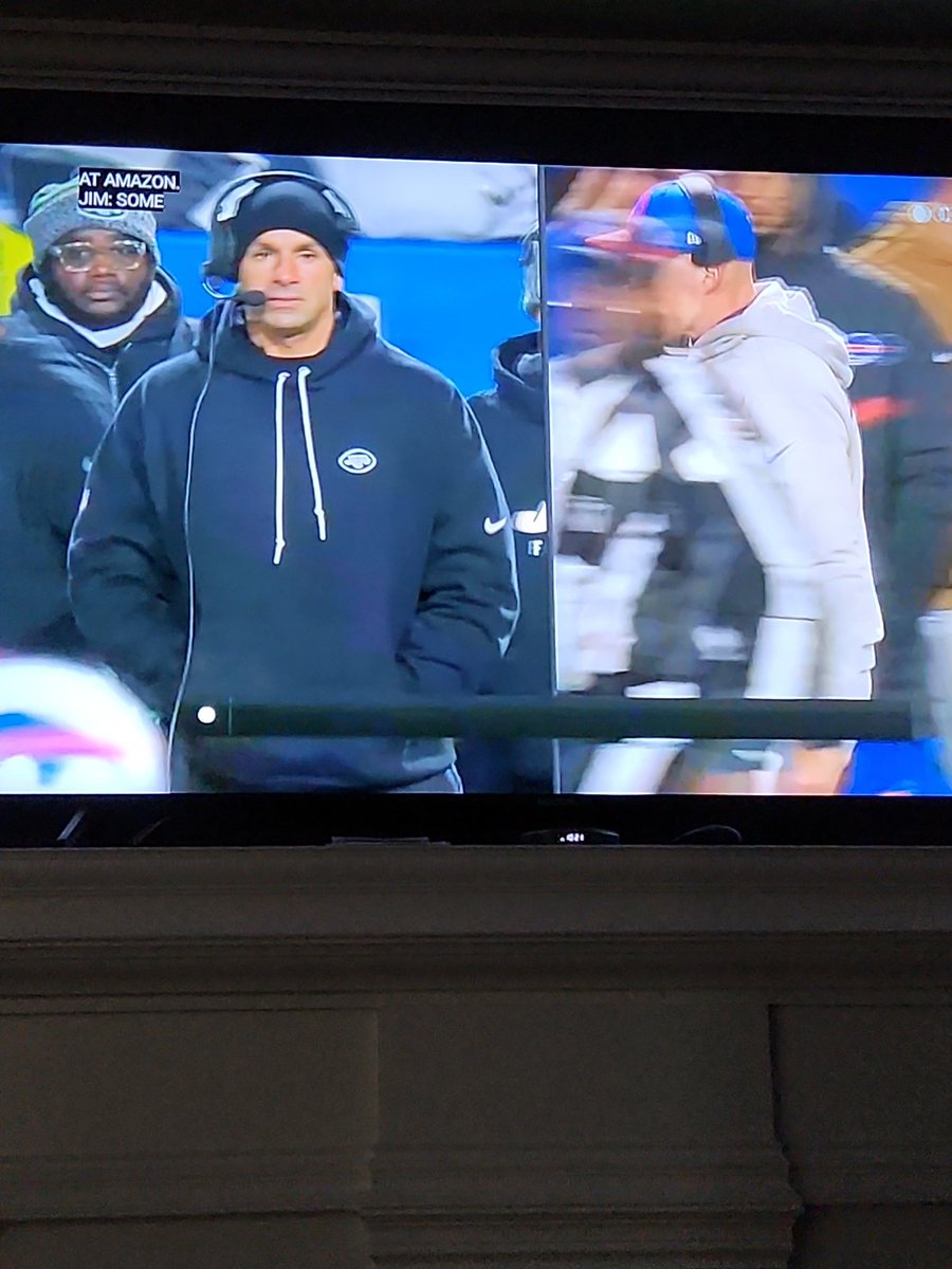 rickao's tweet photo. #nyjets all his fault...please put anybody but #ZachWilson https://t.co/VZsWlMNOJZ