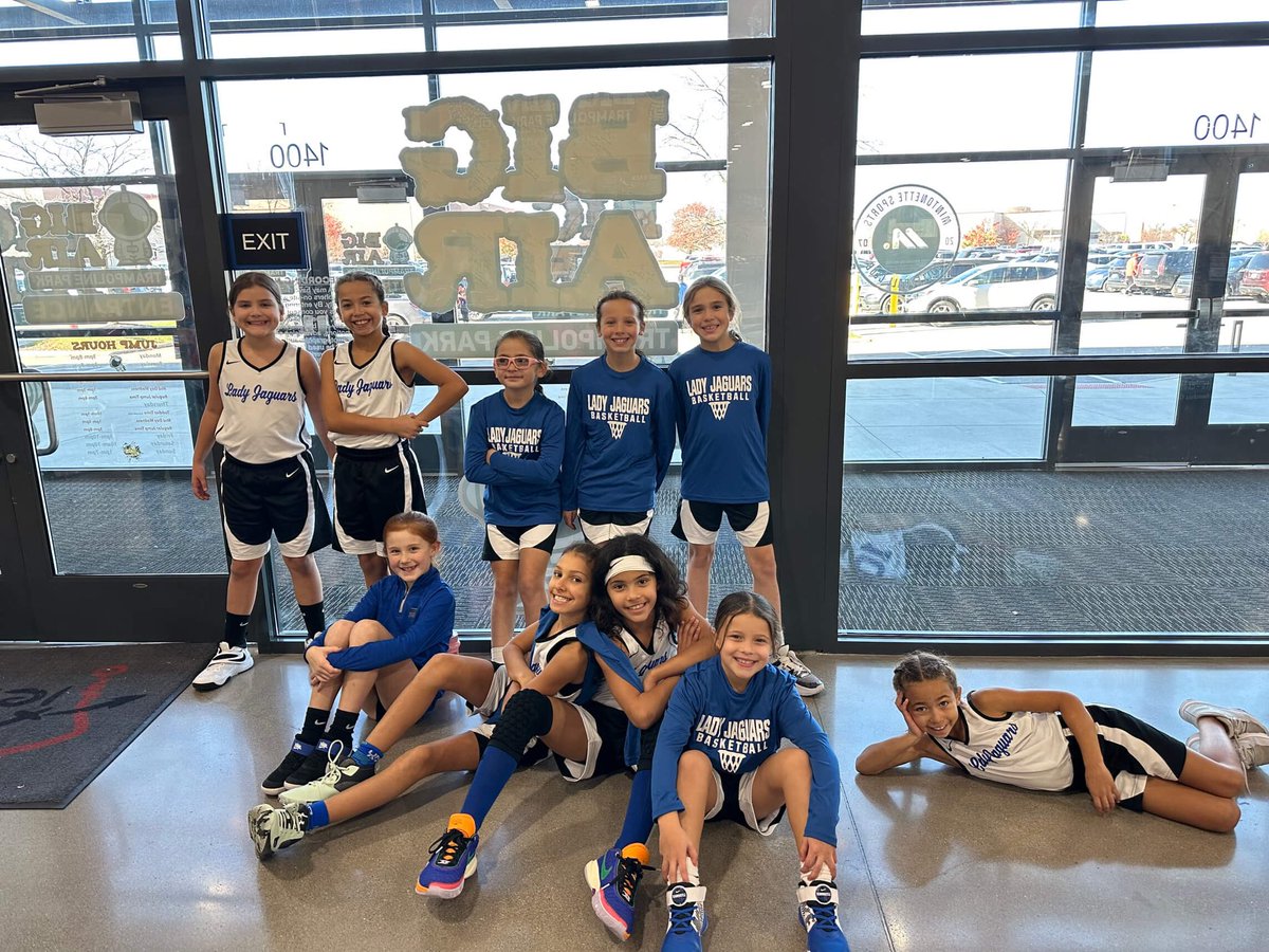 BradleyGBK's tweet photo. The 3rd, 4th, 5th &amp; 6th Lady Jags had their first go around in the C-Leauge today! Love seeing all these smiles 🏀💙 https://t.co/l7LN1MIItU