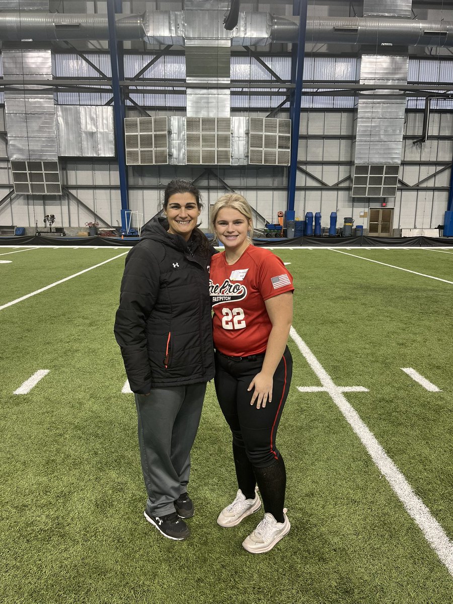 busse_ava's tweet photo. Thank you coaches for another great camp at SDSU!!!!! Always a great time to play softball, learn about SDSU culture, and be able to work with the coaches and players!!! GO JACKS!!!🐰@KristinaMcSwee6 @GoJacksSB https://t.co/uiLYW5yIr8