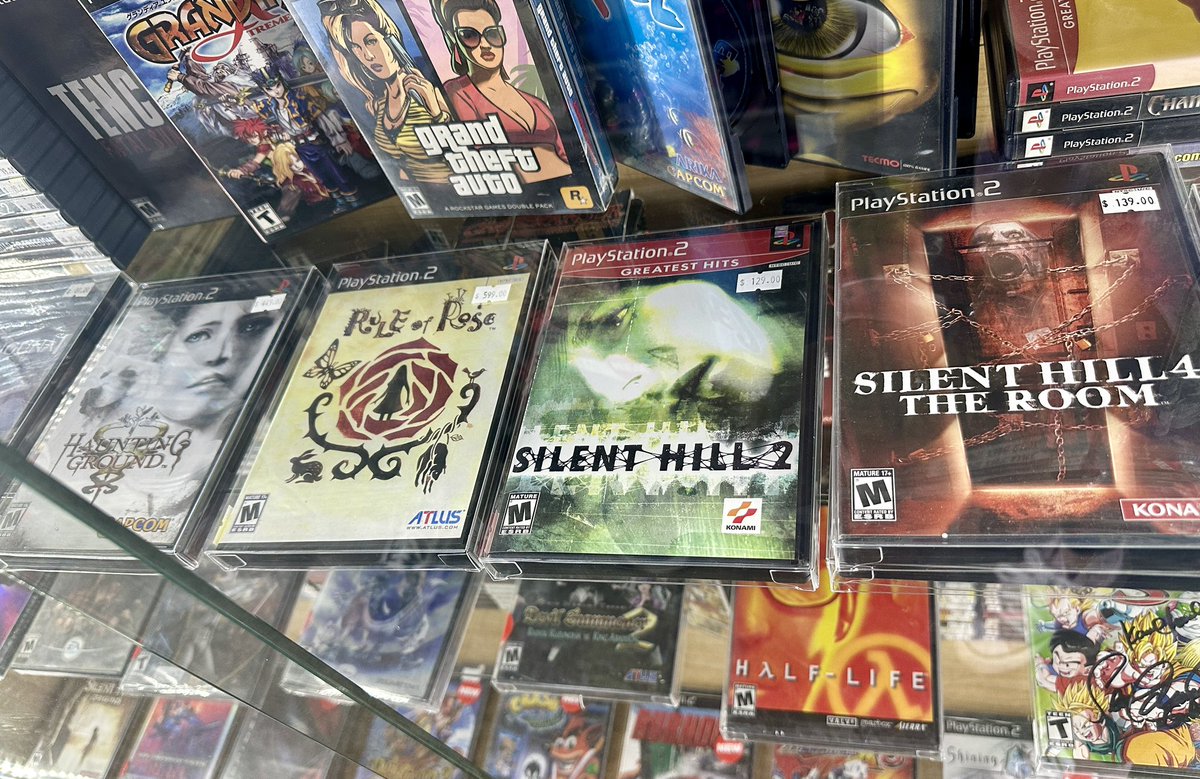 candykaiju's tweet photo. Went to a games store and found my whole personality in one glass case https://t.co/ghKu2ZXNMi