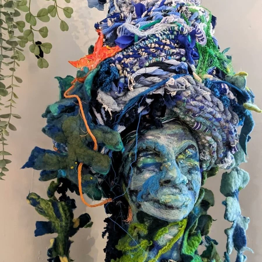 ChesterContemp's tweet photo. Lucy Dentith &amp; @BelgravePrimary
'Deva-Dee-Diver'
Pink Lettuce, Bridge St Row

Lucy Dentith &amp; @jhgodwinschool
'Keeping You Warm and Dry'
@loweandsons, Bridge St Row.

Olivia Glasser &amp; @CapenhurstCEPS
'Bumpee-Smoov-Bumpee'
Rainbow Tea Rooms, Bridge St

#CCSchools https://t.co/1M70j4sK9Y
