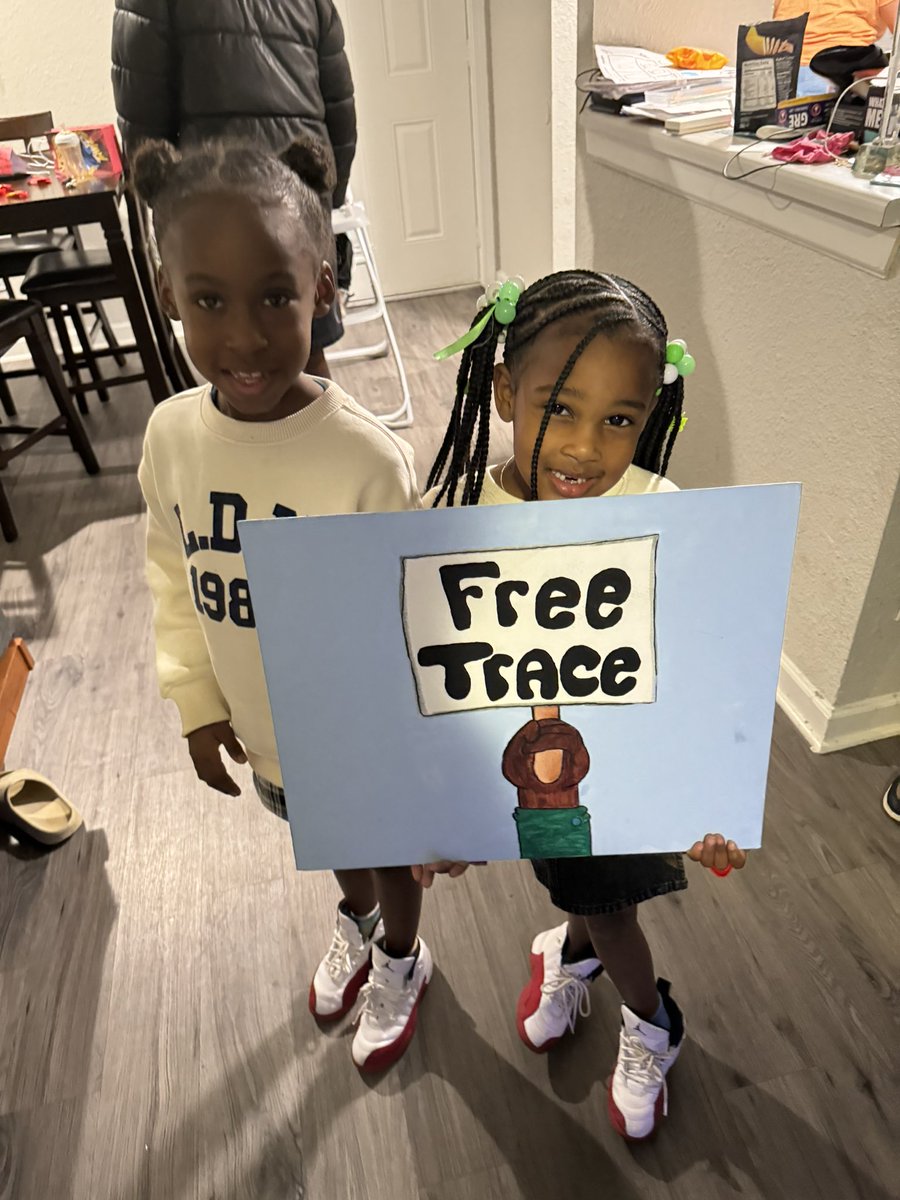GiovanniWeary_'s tweet photo. #FreeTrace https://t.co/X2YyYEFujL