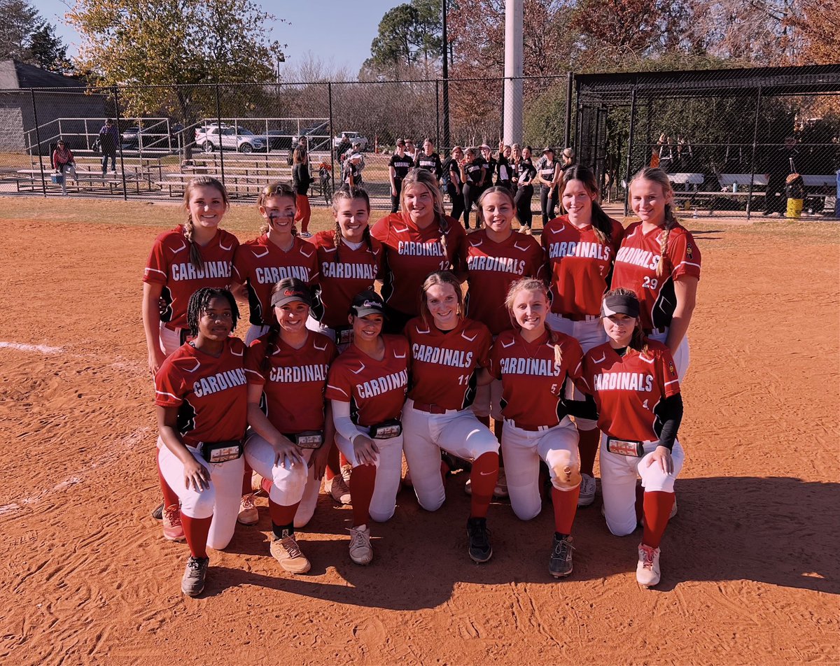 taylorisley23's tweet photo. Had so much fun this weekend with my girls. It was our last tournament of the season and for some there last tournament ever. I’m going to miss them. Till next time! @CardinalsYates @wtown_softball @Walkertown_AD @WalkertownHigh https://t.co/igvirGPWhj