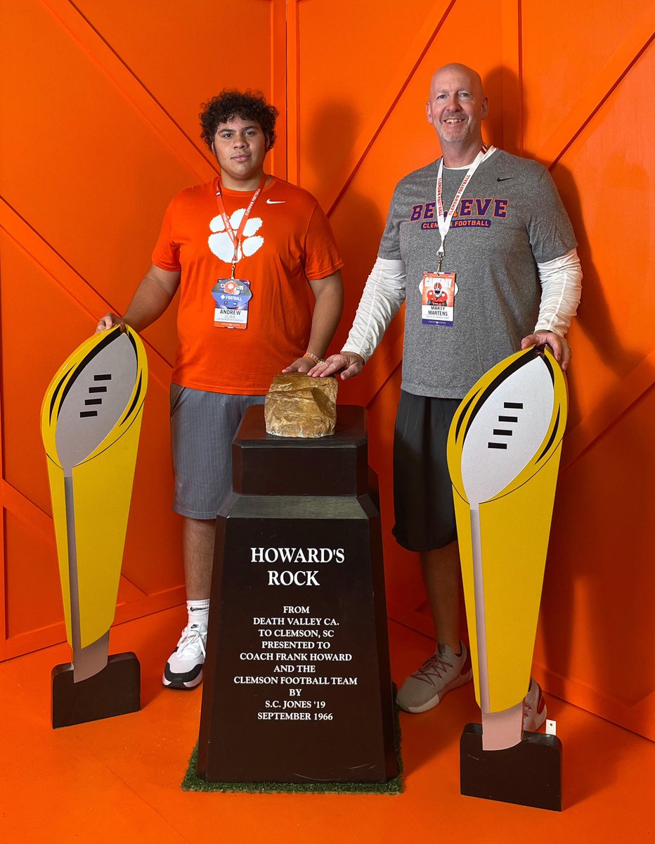Andrew_Durr53's tweet image. Amazing visit at Clemson University thank you coaches for giving me this opportunity to come down @CoachBatson @ClemsonFB @Coach__TA @marty_martens82