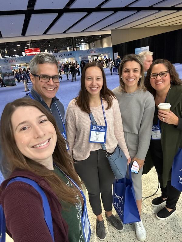 Lorenzo Rubio (@profechitejano) on Twitter photo It was a great weekend of Professional Learning for our <a href="/FentonHS/">Fenton HS Dist. 100</a> #Multilingual teachers! It was a great weekend of Professional Learning for our <a href="/FentonHS/">Fenton HS Dist. 100</a> #Multilingual teachers!