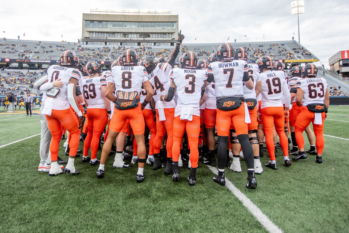 Ollie_Gordon2's tweet photo. We really appreciate yโall support all year long I know itโs thanksgiving break but we need yโall to get back @2:30pm Saturday and #PackDaBoone ๐ค ๐ค https://t.co/bBj1JPU8Qj