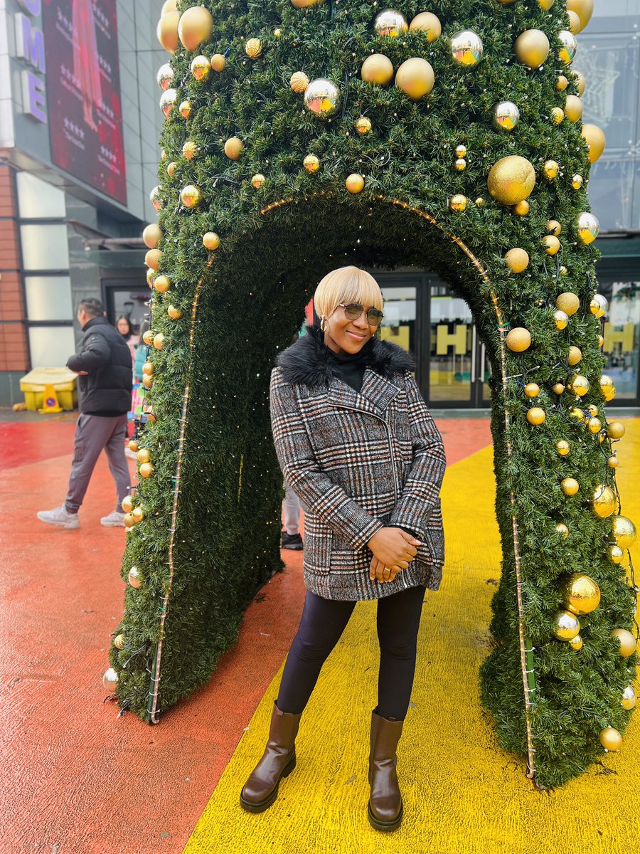 soo_ideal's tweet image. Already collecting Christmas breeze😌🥱 who missed me???😏

#microgirl