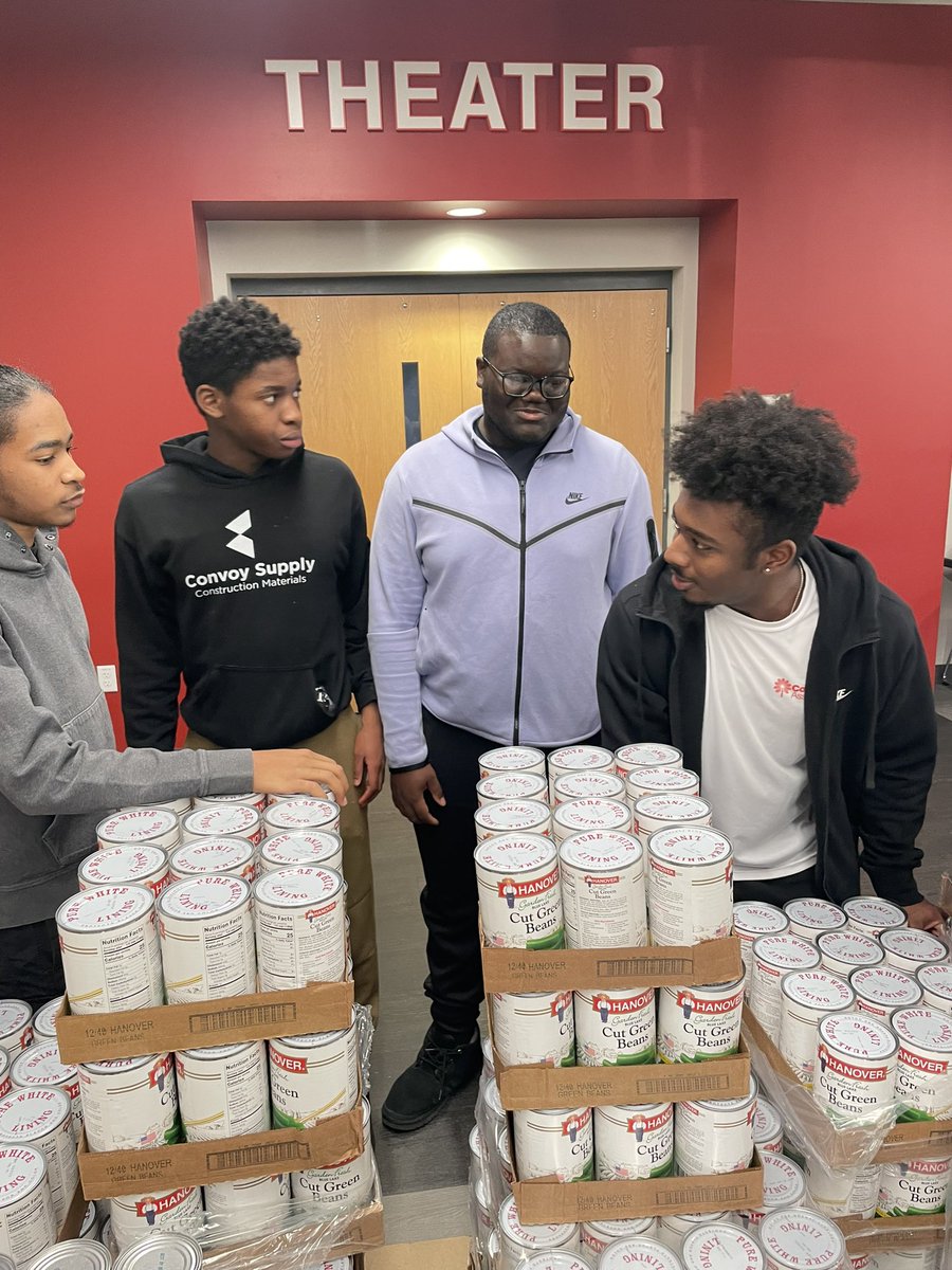 OMHS 🦂BSAP (@bsapomhs) on Twitter photo <a href="/hcpss_omhs/">Oakland Mills HS</a> Alpha Achievers <a href="/AlphasKPL_HoCo/">@AlphasKPL_HowardCo</a> helping prep Thanksgiving boxes <a href="/bridgewaychurch/">Bridgeway Christian</a> Together w/ <a href="/hcpss_wlhs/">Wilde Lake HS</a> <a href="/hcpss_hahs/">Hammond High School</a> <a href="/hcpss_lrhs/">Long Reach HS</a> <a href="/HCPSS_BSAP/">HCPSS BSAP</a> <a href="/HCPSS/">HCPSS</a> 🤙🏾 <a href="/hcpss_omhs/">Oakland Mills HS</a> Alpha Achievers <a href="/AlphasKPL_HoCo/">@AlphasKPL_HowardCo</a> helping prep Thanksgiving boxes <a href="/bridgewaychurch/">Bridgeway Christian</a> Together w/ <a href="/hcpss_wlhs/">Wilde Lake HS</a> <a href="/hcpss_hahs/">Hammond High School</a> <a href="/hcpss_lrhs/">Long Reach HS</a> <a href="/HCPSS_BSAP/">HCPSS BSAP</a> <a href="/HCPSS/">HCPSS</a> 🤙🏾