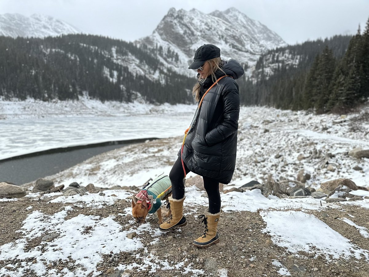 BrisaPenaUCD's tweet photo. Re-charging energy at Fall River Reservoir #mountainsMakeMeHappy #WinterHike #COMountains https://t.co/qBe3eEEjUe