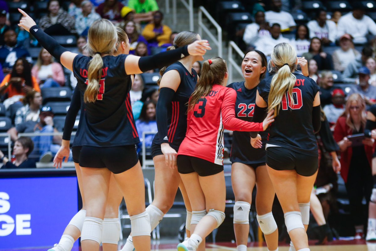 AnnaFrost54's tweet photo. HUGE CONGRATS to @lovejoy_vb ON BEING STATE CHAMPS!!! I had an amazing time taking pics of and watching this incredible team do what they do best. Congratulations on an amazing season! https://t.co/qRaaXSLQ1N