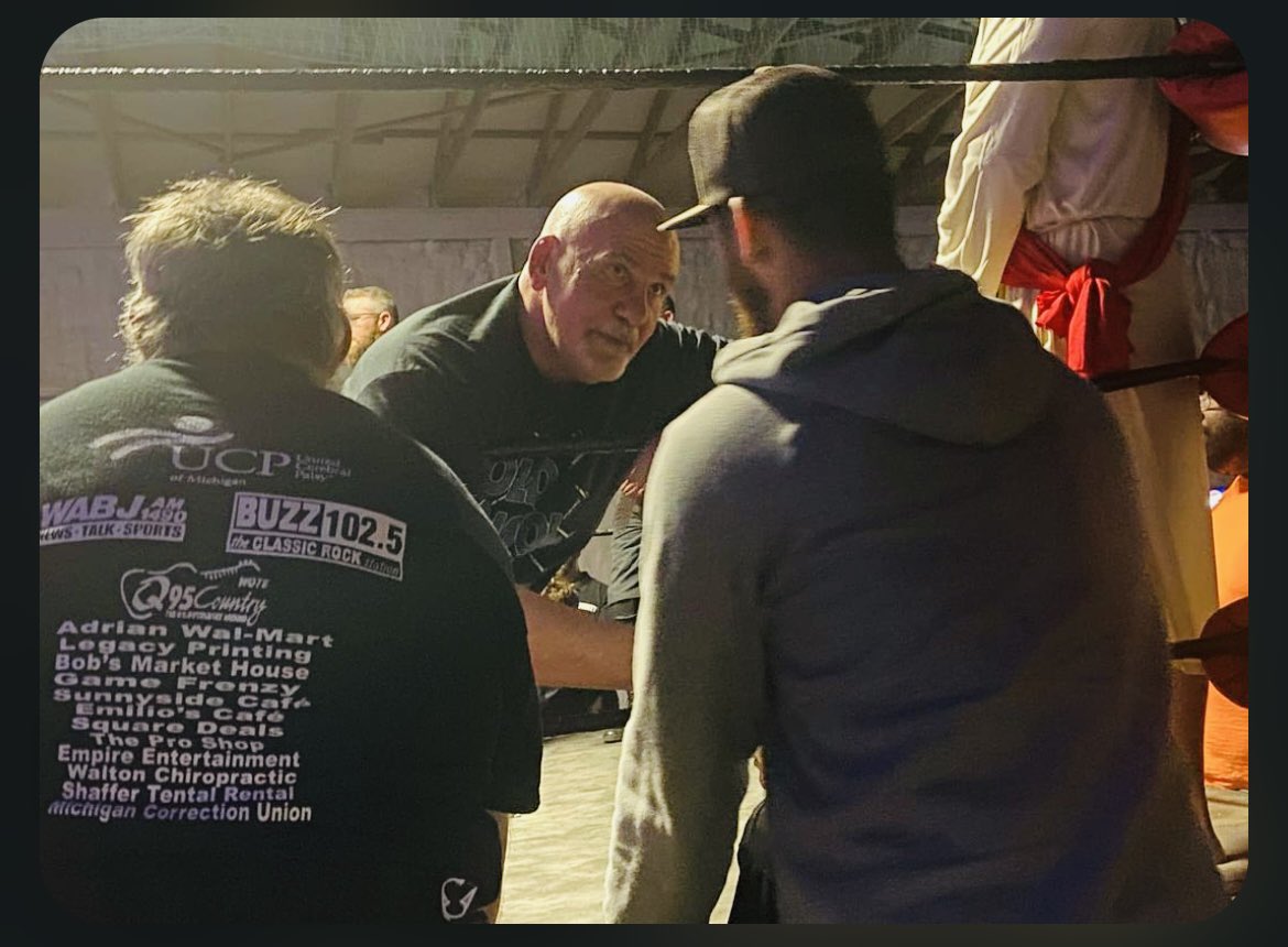 NikitaKoloff1's tweet photo. Wrestling action last night at #CornerstoneChurch in #AdrianMi …over 400 packed the place. The BEST part? 40-50 (or more) responded to the invitation to receive Jesus and/or set their hearts right. An honor to have a small role. Eternity & the Kingdom expanded last night. #TGBTG https://t.co/UIeu4eXcSb