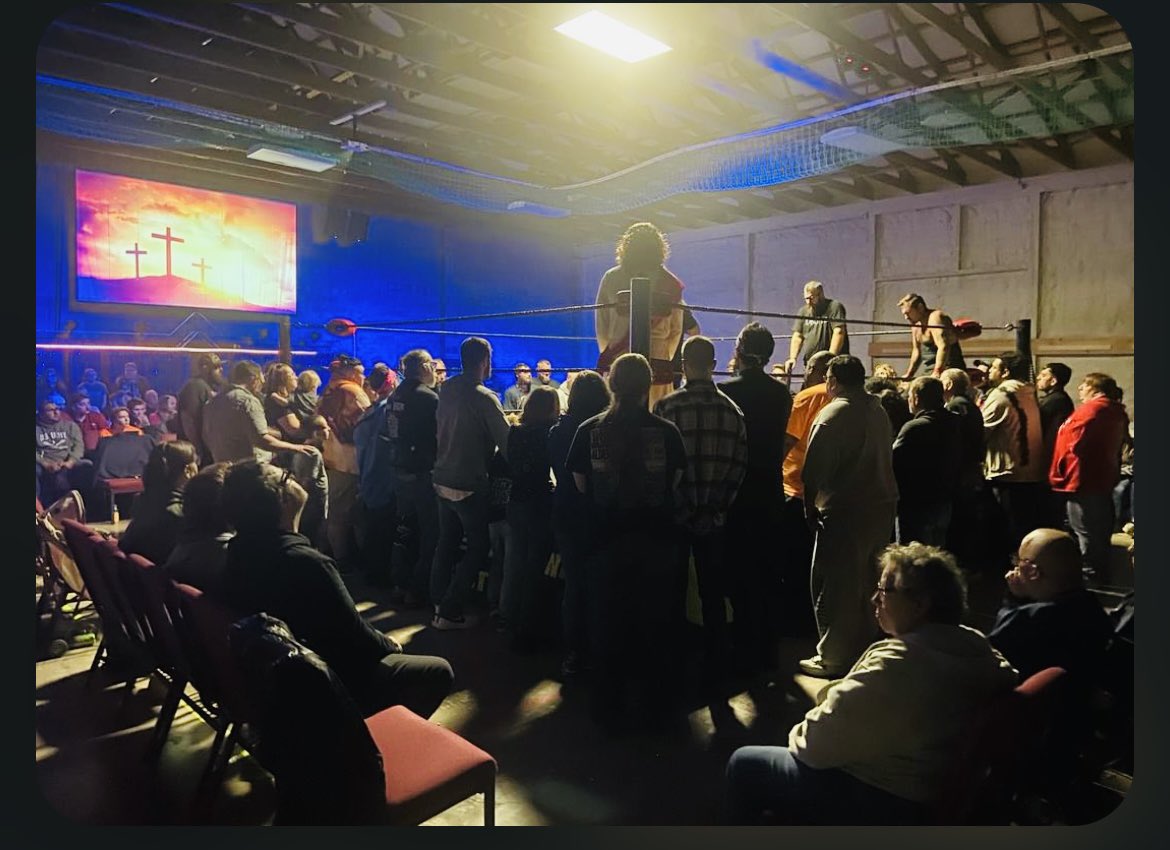 NikitaKoloff1's tweet photo. Wrestling action last night at #CornerstoneChurch in #AdrianMi …over 400 packed the place. The BEST part? 40-50 (or more) responded to the invitation to receive Jesus and/or set their hearts right. An honor to have a small role. Eternity & the Kingdom expanded last night. #TGBTG https://t.co/UIeu4eXcSb