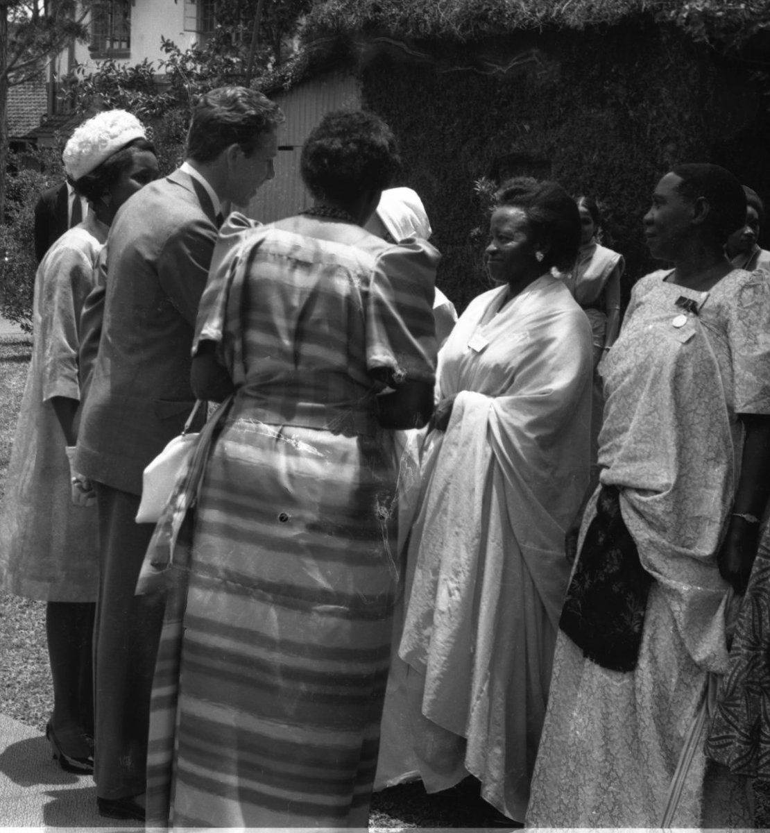 Unseen_Archive's tweet photo. I am v sorry to hear of the passing of Joyce Mpanga. She was one of Uganda's founders, a shaper of public life and a consistent voice for dignity &amp; justice.

Here she is (at center) in 1964, greeting a visitor at @gayazahigh, her old school. Left: Miria Obote. 

Short thread. 1/ https://t.co/OR2lXC3ad3
