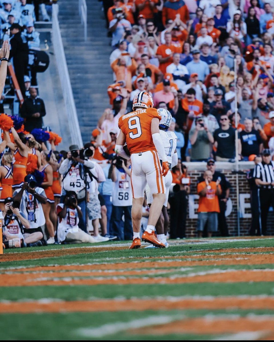 After a great Gameday visit and talk with @Coach_Grisham and Coach Swinney, I’m blessed to receive an Offer from @ClemsonFB #ALLIN @RecruitLouisian @KramerHagan @JoshBooty10