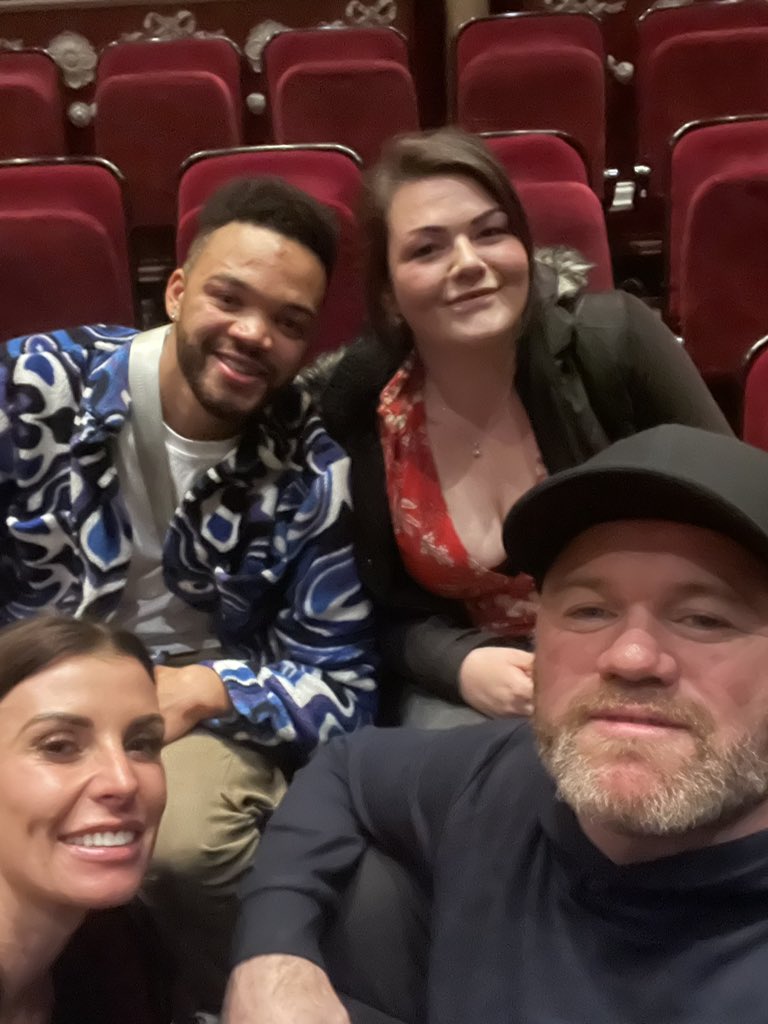 Jam_0n_t0ast's tweet image. Wild