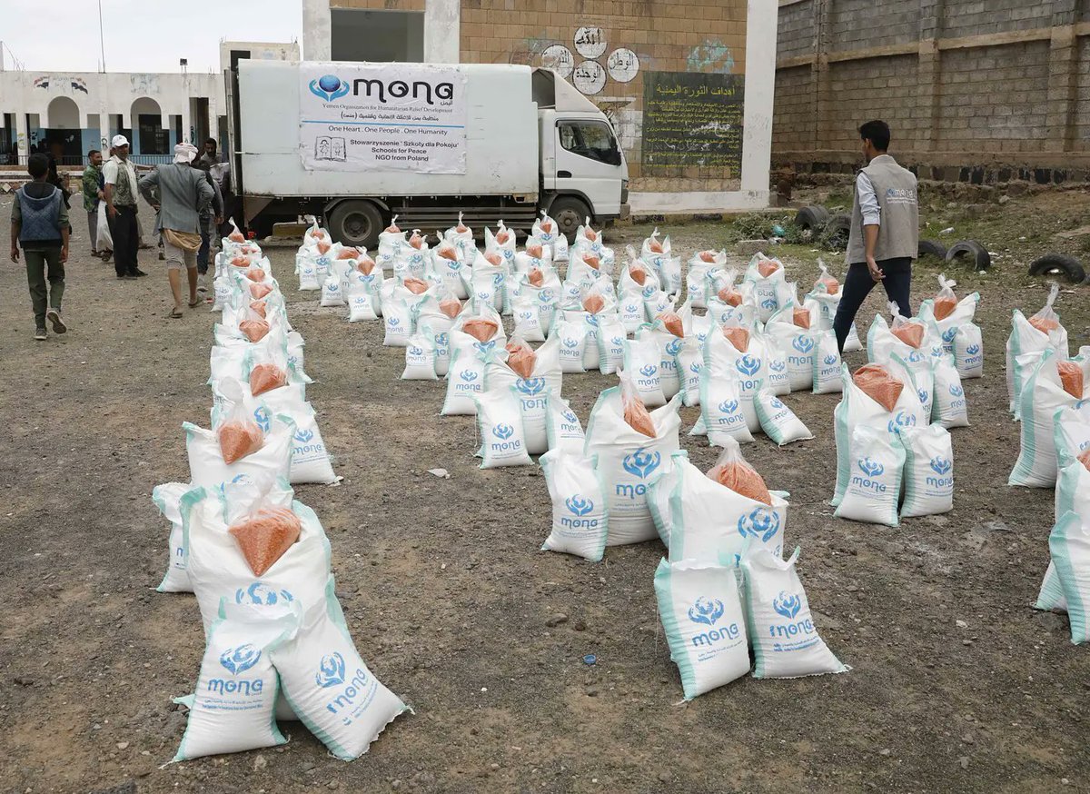 monarelief's tweet photo. Yemeni ppl are not alone as we have good ppl all over the world who cares about the deteriorated situation in #Yemen. Since 2017 our brothers &amp; sisters in Poland have been continuing supporting with urgent aid in different sectors.
Special thanks to our partners @SzkolydlaPokoju https://t.co/hs66KpvX2f