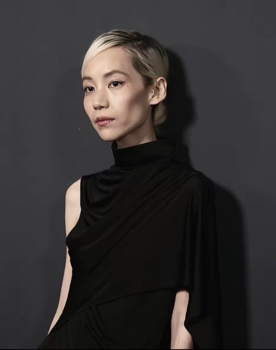 bambiscalling's tweet image. Omg??