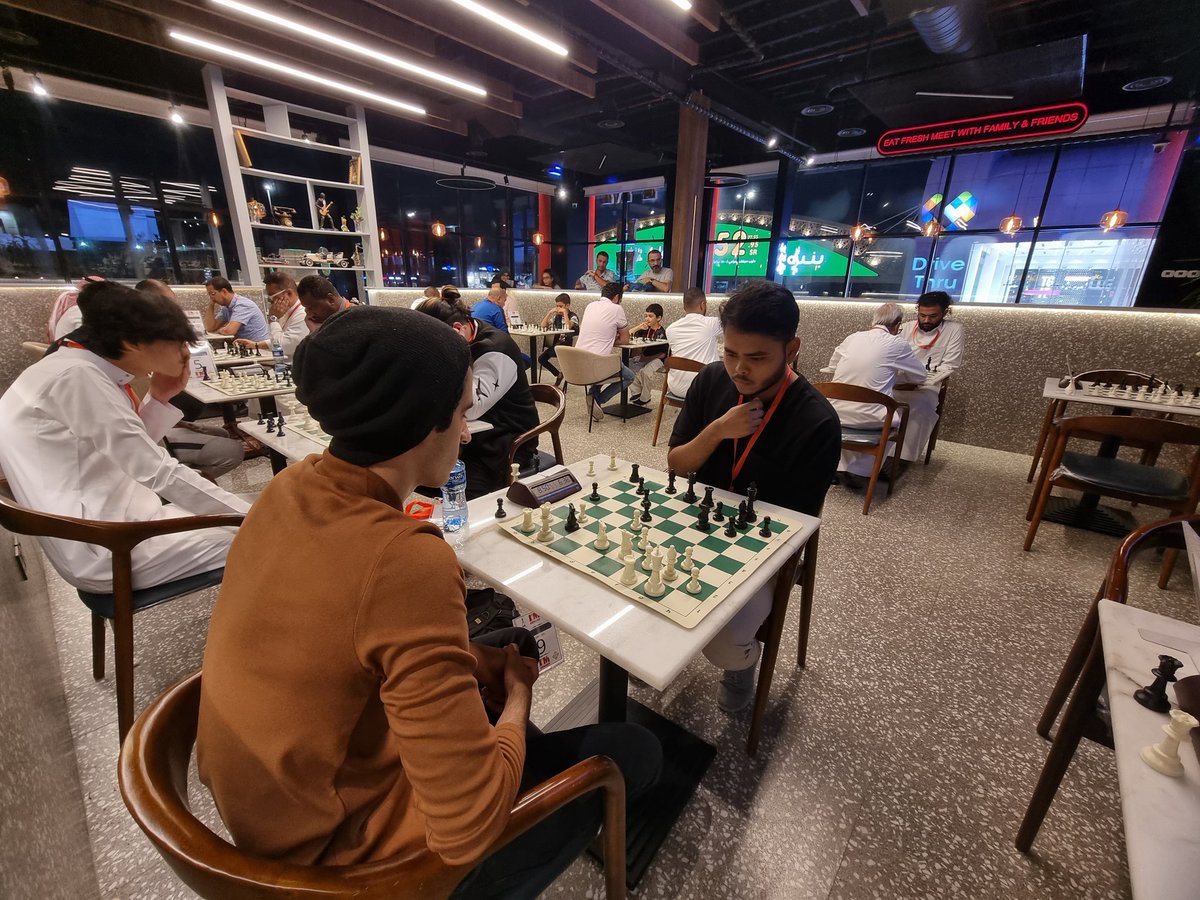 MAA98TH's tweet photo. Chess tournament https://t.co/jmNJupKr5k