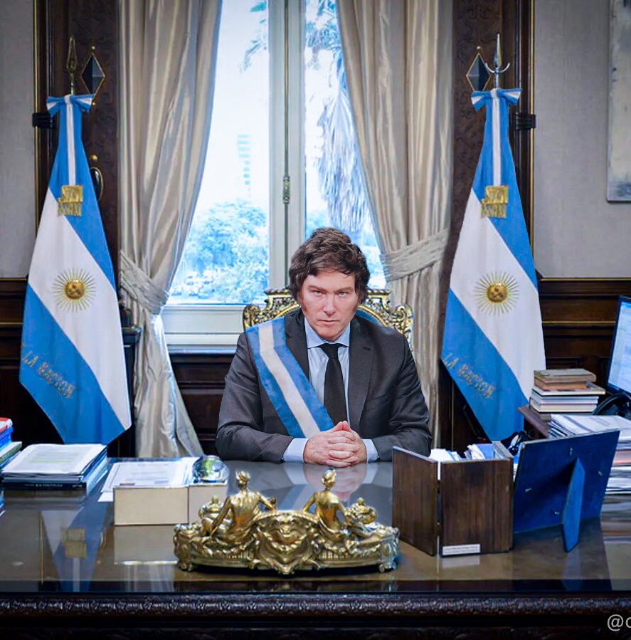 Javier Milei es OFICIALMENTE EL NUEVO PRESIDENTE DE ARGENTINA. ¡SERGIO MASSA RECONOCE LA DERROTA! 

¡Viva la libertad carajo!
