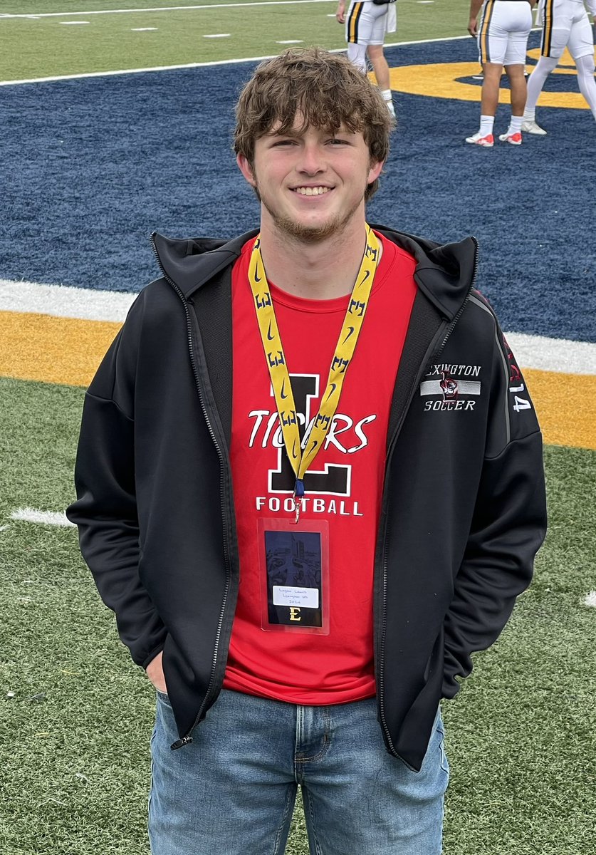 Logan Lewis tweet media