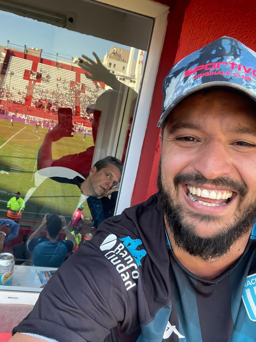 ooc_racing's tweet photo. Otra vez se lo dieron vuelta, como en la cancha de huracán https://t.co/YkfiILxDeF