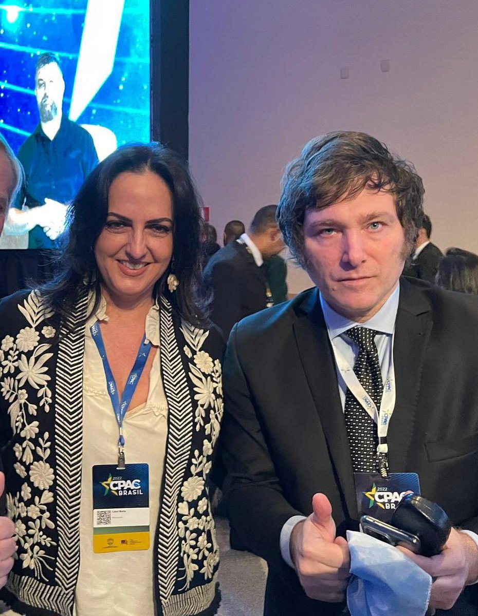 SoyJovenCabal_'s tweet photo. 🇦🇷 | ¡Felicitaciones, Javier Milei, nuevo presidente de Argentina!

¡La derecha está despertándose en América Latina! Este continente es nuestro y lo recuperaremos de las garras comunistas que han querido arrebatárnoslo. https://t.co/VqI7HT7crw
