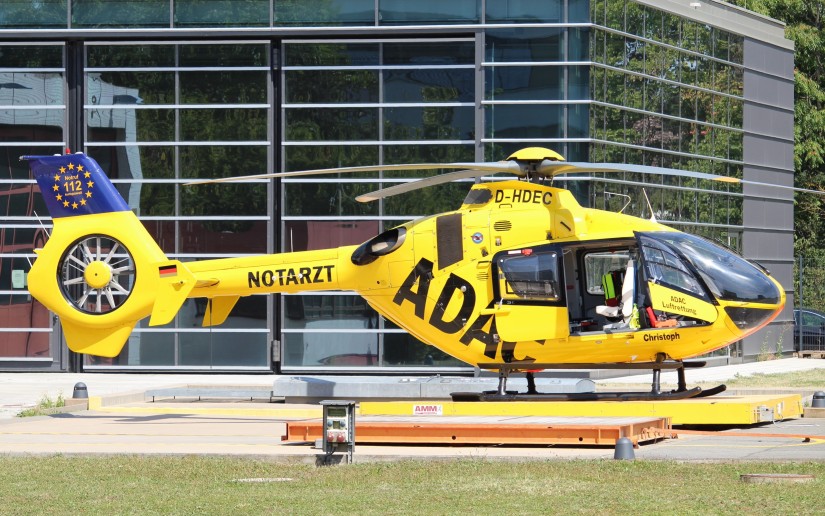 Rettungshubschrauber mit größerer Nebenrolle in Doku-Serien dlvr.it/Sz34w9
