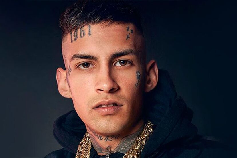 porqueTTarg's tweet photo. "L-Gante": 

Porque más de uno se pregunta si va a cumplir la promesa de dejar la música porque perdió Sergio Massa. https://t.co/iWndkarUad